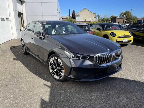 2025 BMW i5 xDrive40