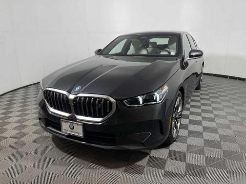 2025 BMW i5 xDrive40