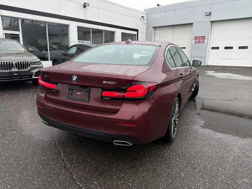 2023 BMW 540 i xDrive