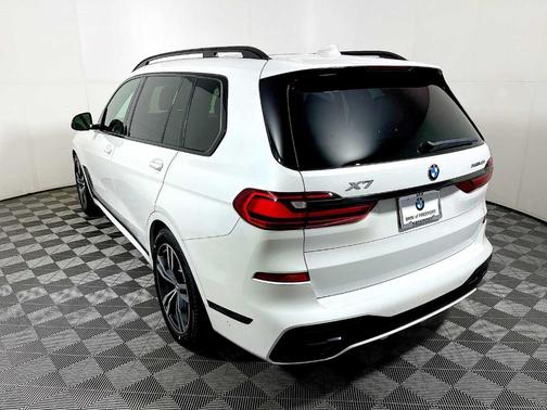 2021 BMW X7 xDrive40i