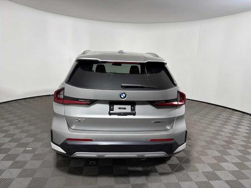 Space Silver 2026 BMW X1 xDrive28i