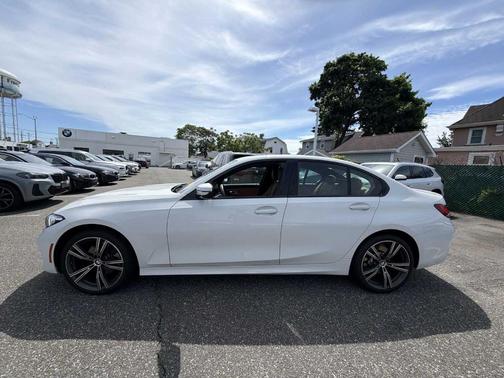 Alpine White 2023 BMW 330 i xDrive