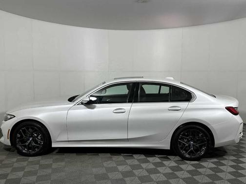 2025 BMW 330 i xDrive