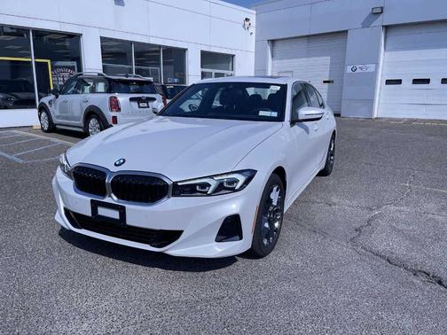 2025 BMW 330 i xDrive