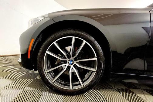 Black Sapphire Metallic 2021 BMW 330 i xDrive