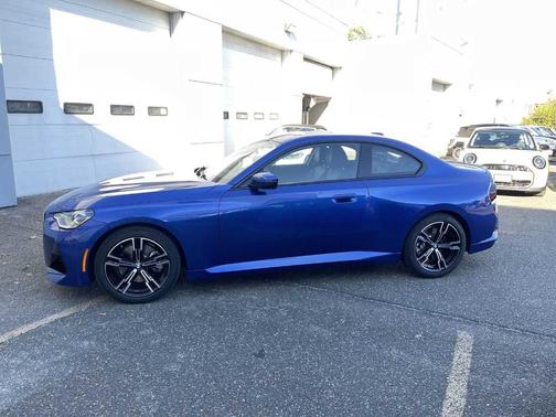 2025 BMW 230 i xDrive