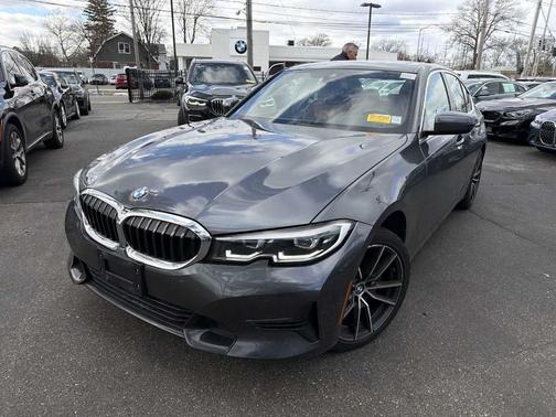 2022 BMW 330 i xDrive