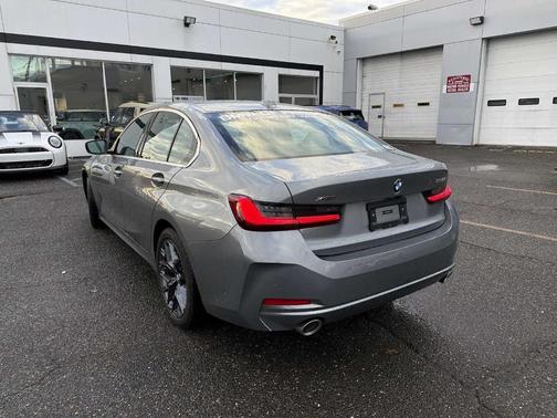 2025 BMW 330 i xDrive