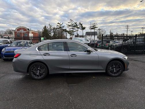 2025 BMW 330 i xDrive