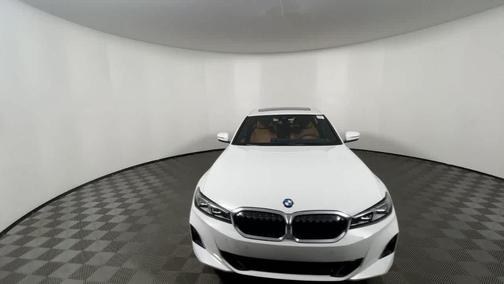 2025 BMW 330 i xDrive