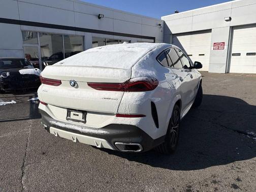 2024 BMW X6 xDrive40i