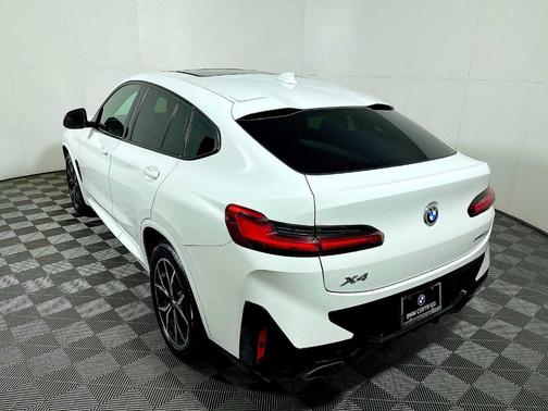 2022 BMW X4 xDrive30i