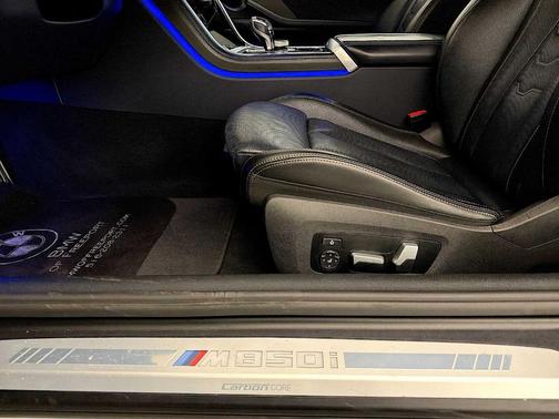 Alpine White 2024 BMW M850 i xDrive