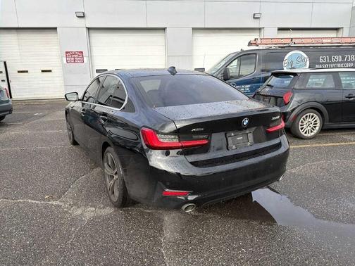 2021 BMW 330 i xDrive