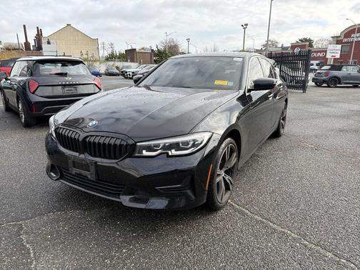 2021 BMW 330 i xDrive