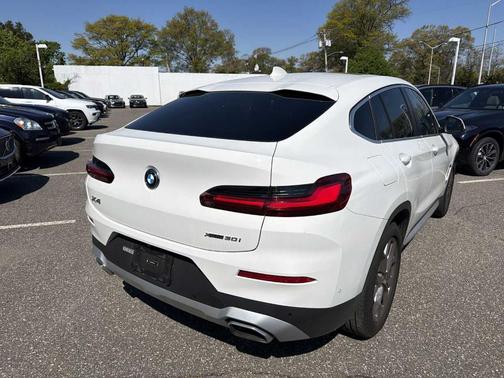 Alpine White 2025 BMW X4 xDrive30i