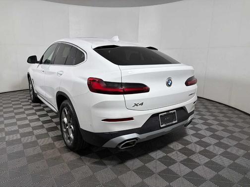 Alpine White 2025 BMW X4 xDrive30i