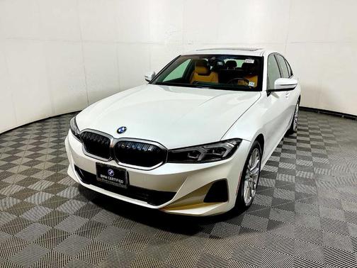 2023 BMW 330 i xDrive