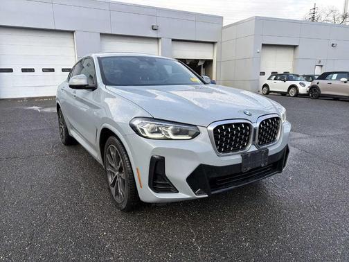 2023 BMW X4 xDrive30i