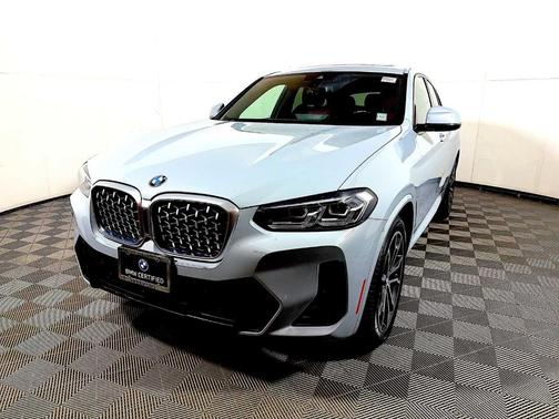 2023 BMW X4 xDrive30i