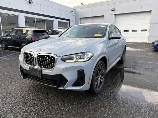 2023 BMW X4 xDrive30i