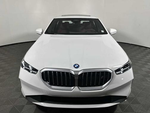 2026 BMW i5 xDrive40