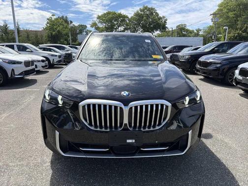Black Sapphire Metallic 2024 BMW X5 xDrive40i