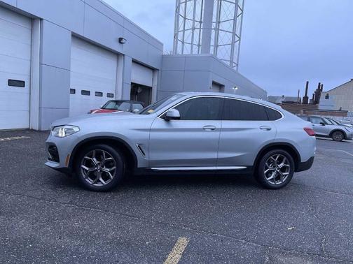 2021 BMW X4 xDrive30i