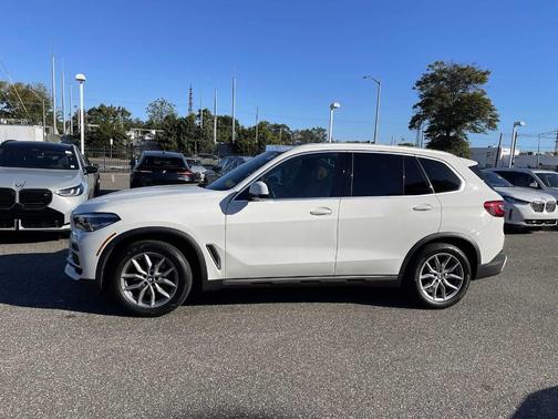 2023 BMW X5 xDrive40i