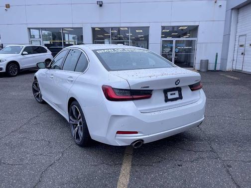 2024 BMW 330 i xDrive