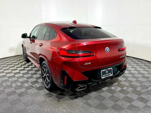 2023 BMW X4 xDrive30i