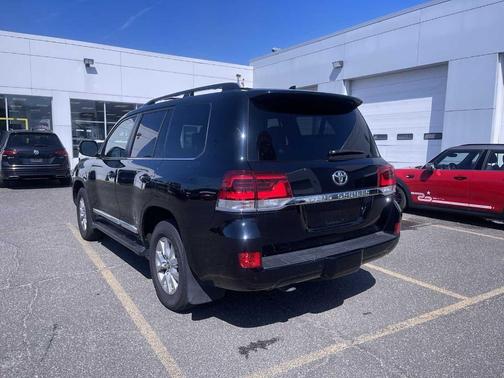 2021 Toyota Land Cruiser