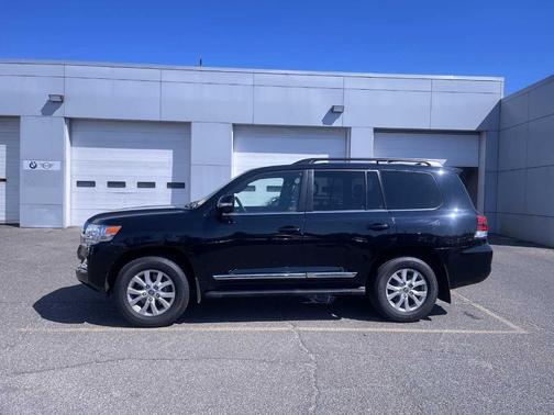 2021 Toyota Land Cruiser