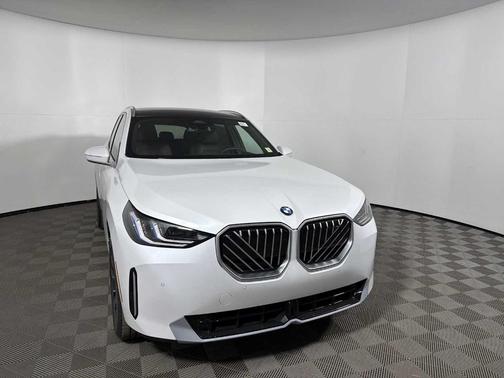 Mineral White Metallic 2026 BMW X3 30 xDrive