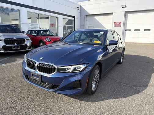 2023 BMW 330 i xDrive