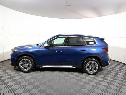 Phytonic Blue Metallic 2023 BMW X1 xDrive28i