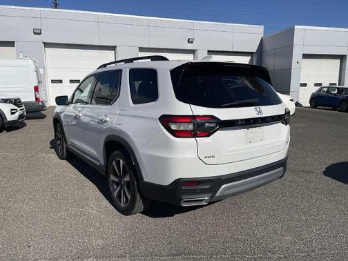 2023 Honda Pilot Elite