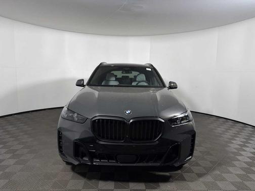 Gray Metallic 2026 BMW X5 xDrive40i