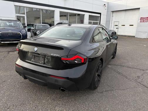 2023 BMW 230 i xDrive