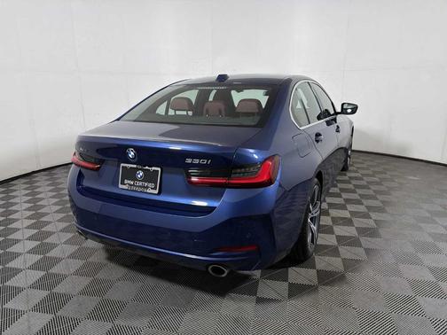 2024 BMW 330 i xDrive