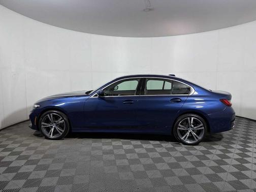2024 BMW 330 i xDrive