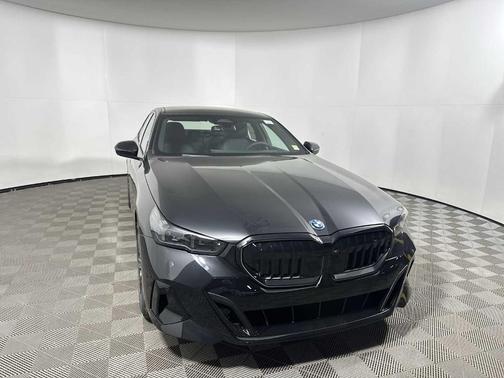 2026 BMW 550e xDrive