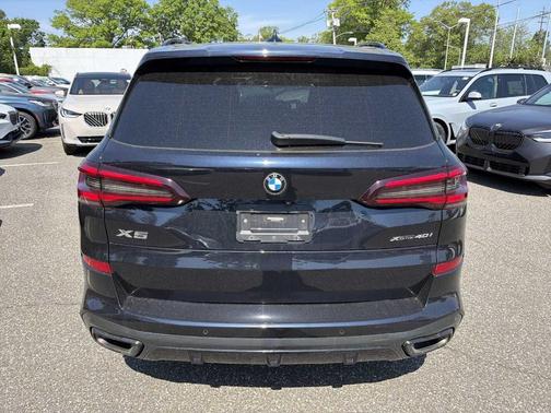 Carbon Black Metallic 2023 BMW X5 xDrive40i
