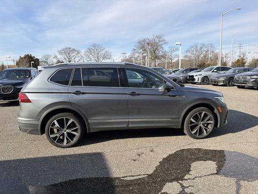 2022 Volkswagen Tiguan 2.0T SEL R-Line