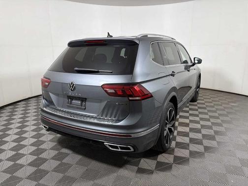 2022 Volkswagen Tiguan 2.0T SEL R-Line