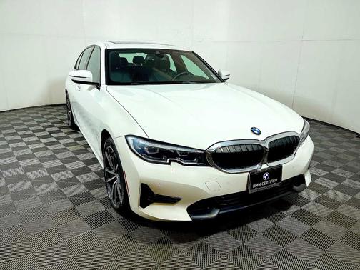 2022 BMW 330 i xDrive