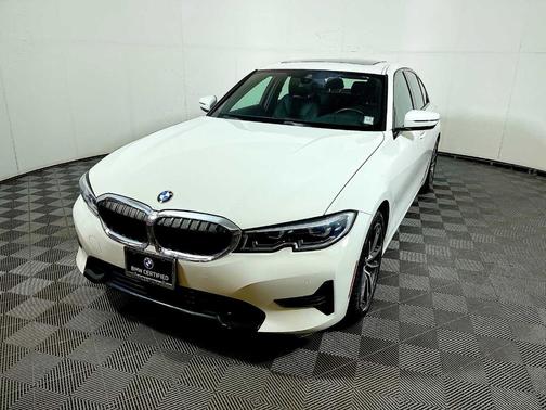 2022 BMW 330 i xDrive