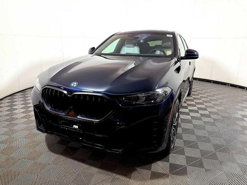 Carbon Black Metallic 2024 BMW X6 xDrive40i
