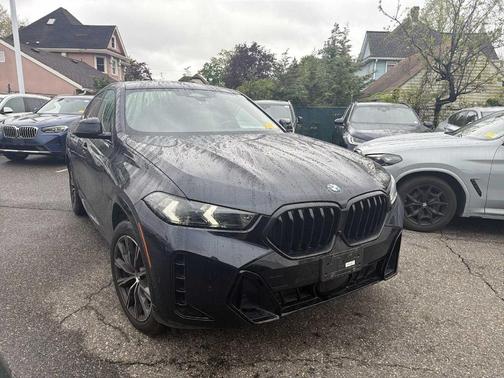 Carbon Black Metallic 2024 BMW X6 xDrive40i