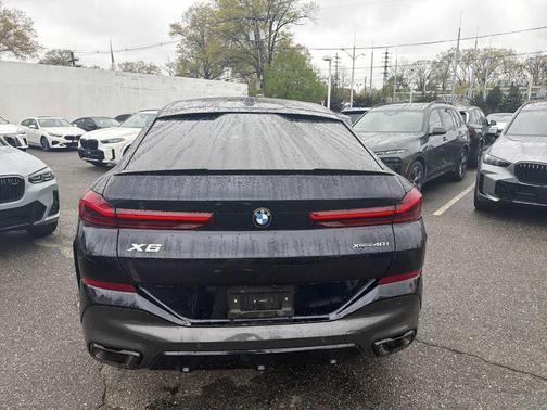 Carbon Black Metallic 2024 BMW X6 xDrive40i